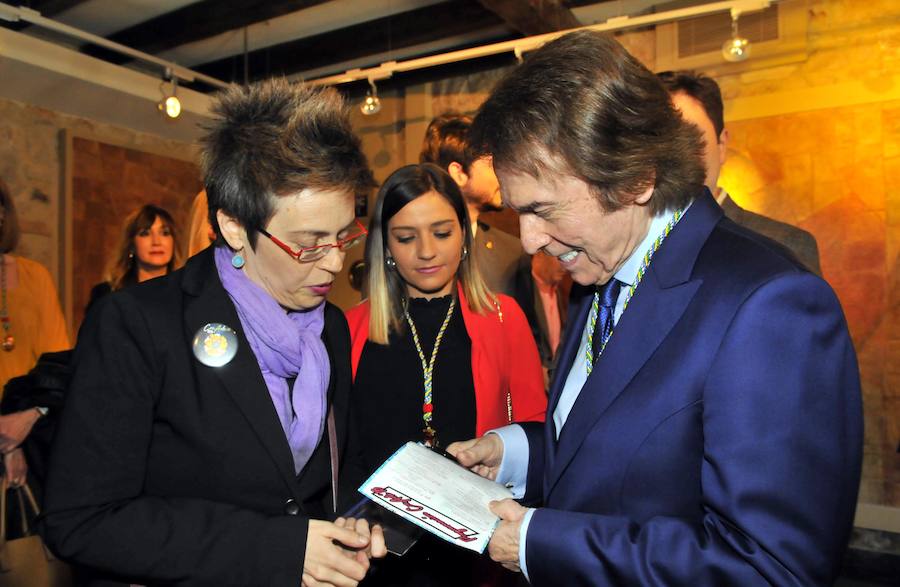 «Si es bonito vivir en Linares, más bonito es volver», ha dicho el artista, quien ha destacado su estrecha relación con la ciudad que lo vio nacer