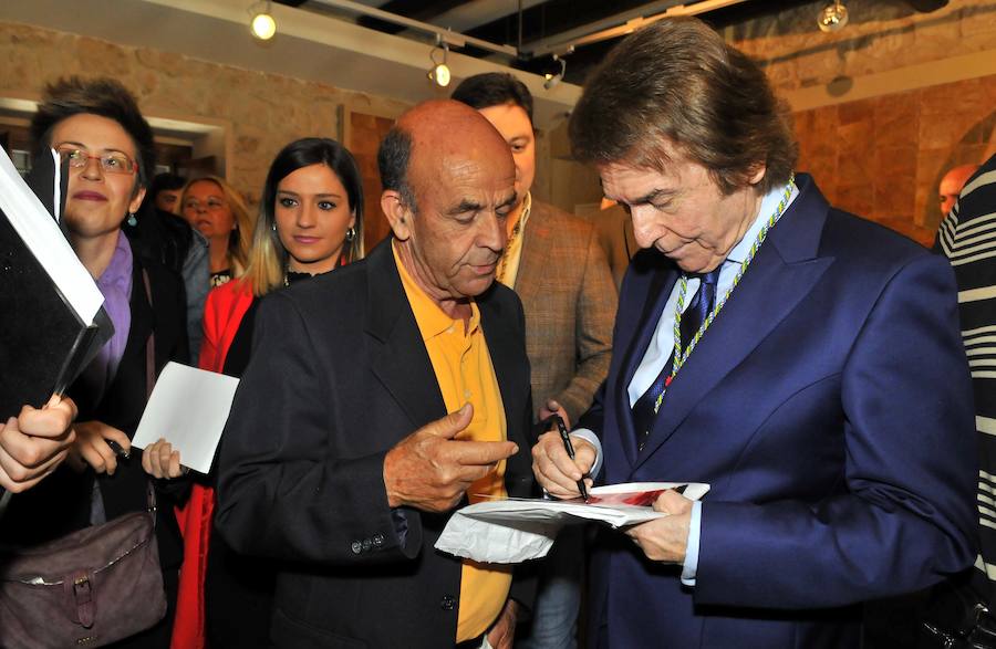 «Si es bonito vivir en Linares, más bonito es volver», ha dicho el artista, quien ha destacado su estrecha relación con la ciudad que lo vio nacer