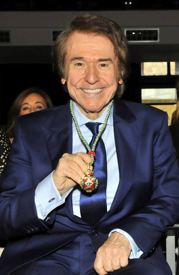 «Si es bonito vivir en Linares, más bonito es volver», ha dicho el artista, quien ha destacado su estrecha relación con la ciudad que lo vio nacer