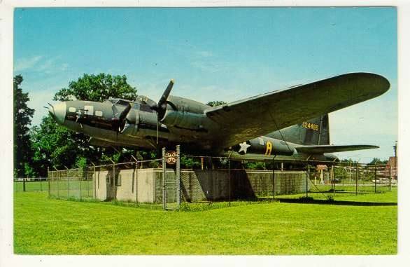 El legendario bombardero de EE UU que regresó sin un rasguño de 25 misiones en la II Guerra Mundial reaparece completamente restaurado por los 75 años de su última incursión