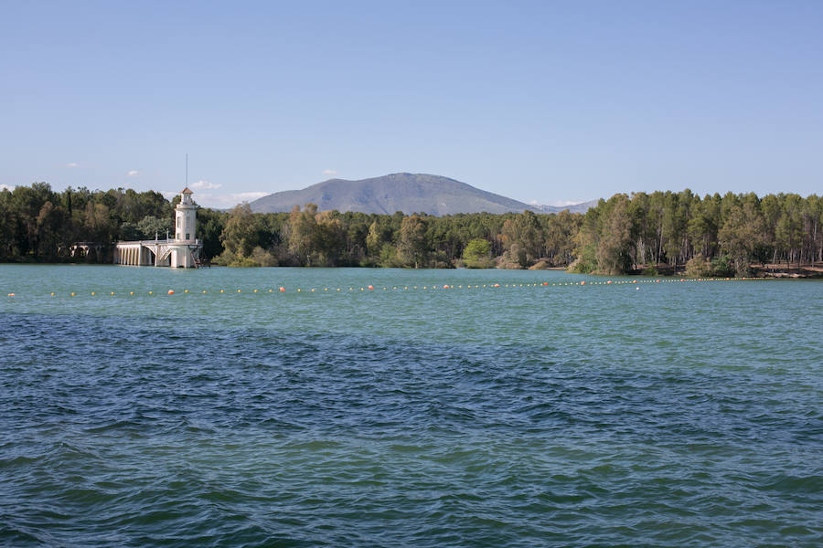 El pantano de Cubillas está al 100 % de su capacidad y el de Canales llegará a esa cifra en unos días. El de Quéntar ronda el 94%. 