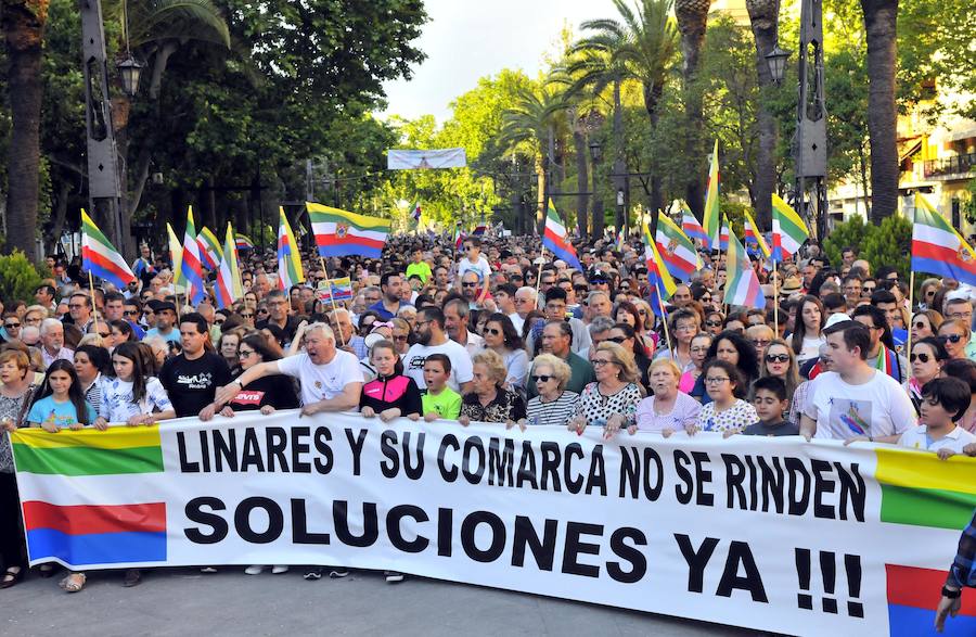 «Señora Díaz: iremos a Sevilla todos juntos, todos unidos y con nuestra bandera», indicó la plataforma en su manifiesto