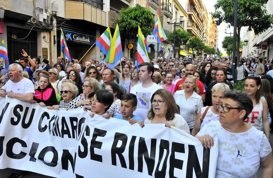 «Señora Díaz: iremos a Sevilla todos juntos, todos unidos y con nuestra bandera», indicó la plataforma en su manifiesto