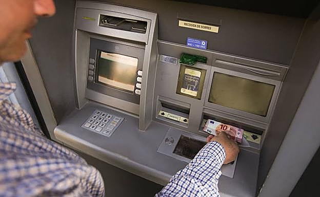 Cae una organización criminal que actuaba en Granada y logró más de 30.000 euros con el «lazo libanés»