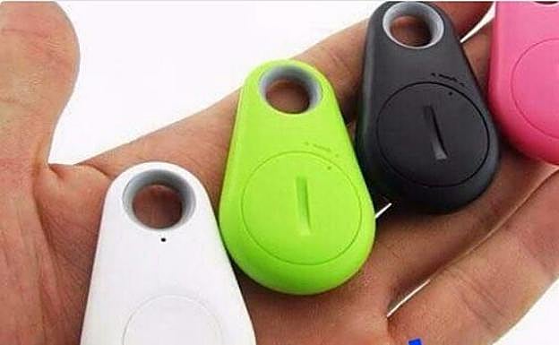 «Claro que chic guapi»: la Policía advierte del engaño de los llaveros que regalan en centros comerciales