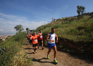 Imagen secundaria 1 - El Acuartelamiento Cervantes ha sido una fiesta del atletismo popular. 