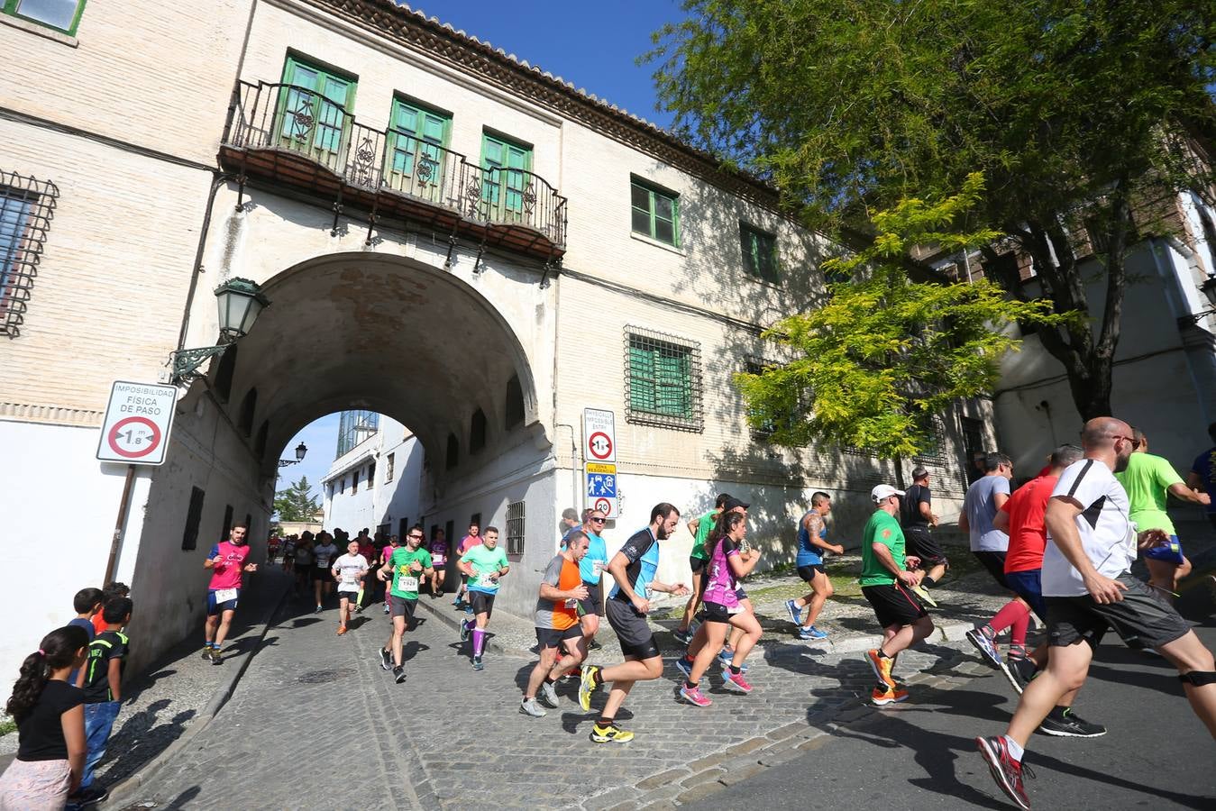 Sólo cuatro de los 3.000 participantes lograron bajar de la hora por la exigencia del recorrido