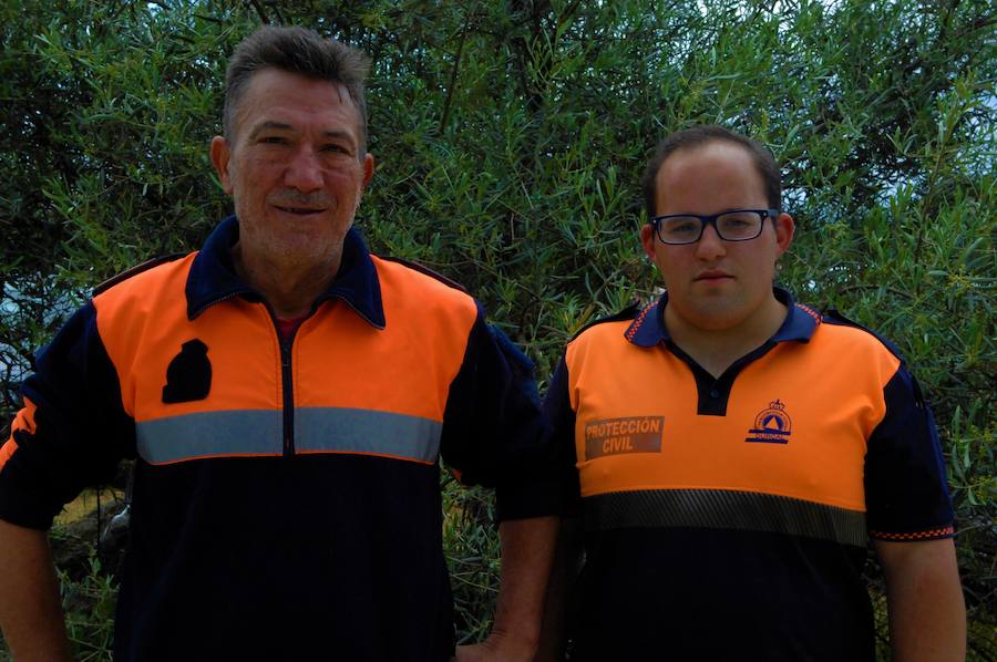 Una veintena de carrozas y muchos jinetes participan en Dúrcal en la romería de San Isidro Labrador