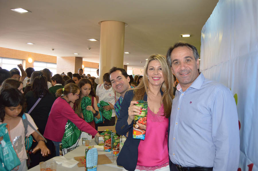 El Auditorio Maestro Padilla se llena en la entrega de premios de la fiesta de clausura del VI Plan de Consumo Infantil de Frutas y Hortalizas