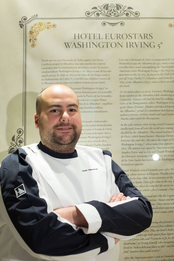 Javier Domínguez, Chef de Garnata: «A patatas a lo pobre, a pescaíto frito, a dulce de coco y a algodón de azúcar. No es corpus si no hay churros con chocolate»