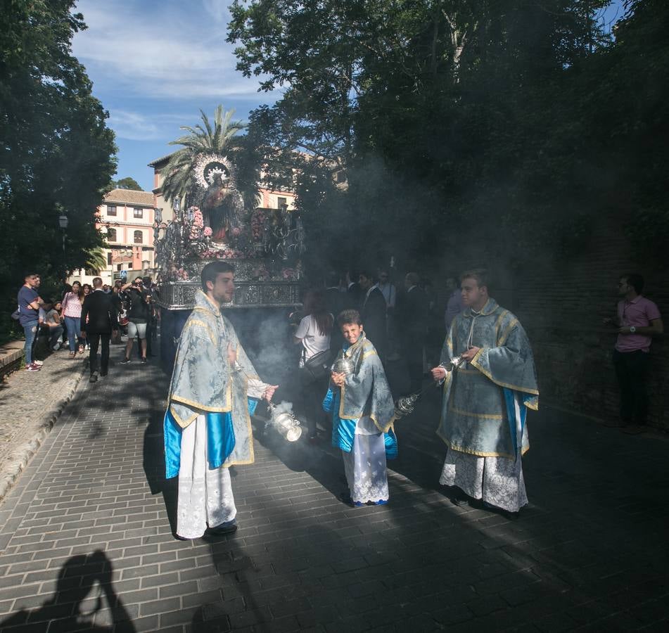 La imagen de la Virgen iba sobre su paso de orfebrería a las órdenes de Dionisio Martínez yde Eduardo Salamanca