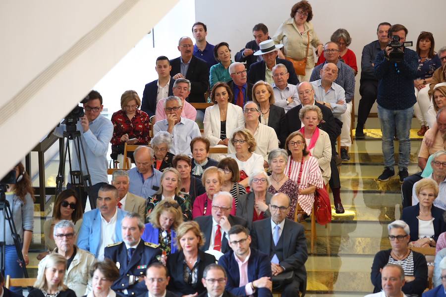El periodista granadino ha dado así el pistoletazo de salida a la Feria del Corpus desde el Cuarto Real de Santo Domingo 