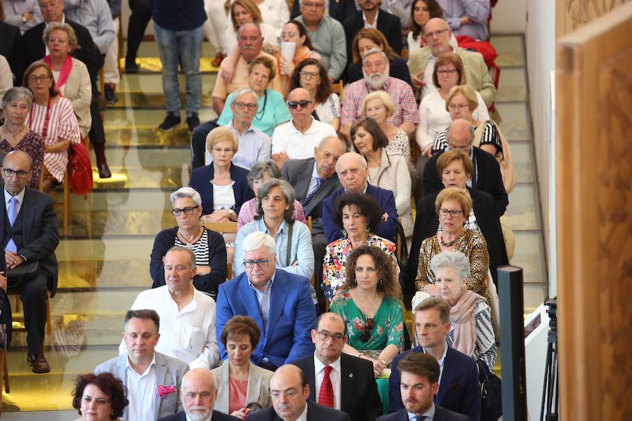 El periodista granadino ha dado así el pistoletazo de salida a la Feria del Corpus desde el Cuarto Real de Santo Domingo 