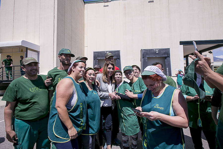 La presidenta de la Junta de Andalucía ha vuelto hoy a Granada tras un tiempo sin visitas para recorrer las instalaciones de la cooperativa El Grupo de Castell de Ferro