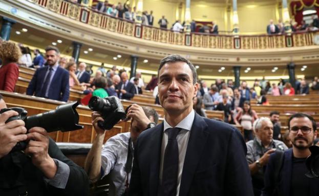 Imagen. Pedro Sánchez tras ganar la votación.