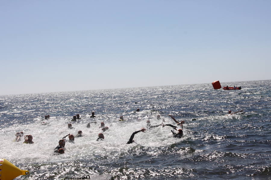 San Juan de los Terreros, sede del Campeonato de España, con más de 1.000 triatletas