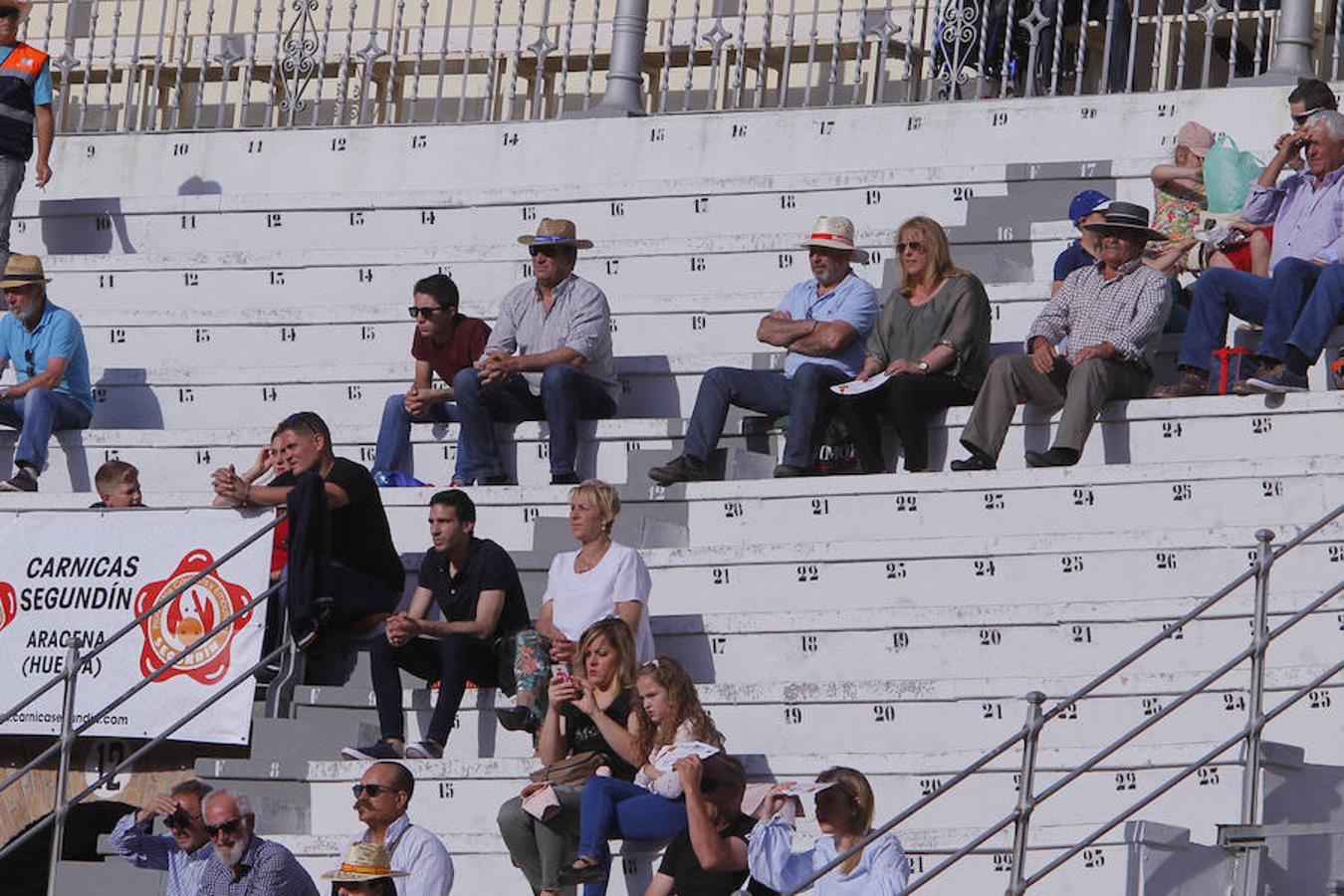  Las mejores imágenes de la última tarde de toros. Si quieres ver las galerías de otros días puedes hacerlo en  este enlace