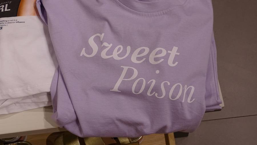 Diseños basados en frases, marcas e ideas que son todo un éxito en tienda