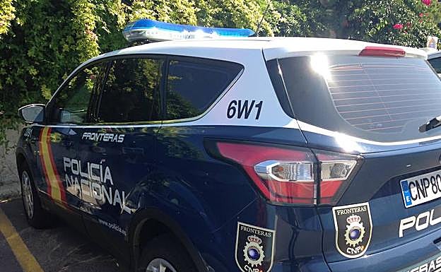 Cazan en Almería a un hombre que robó un camión en Lituania y ató a su víctima a un árbol