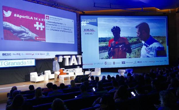 Miguel Induráin pedalea en TAT Granada para luchar contra la ELA