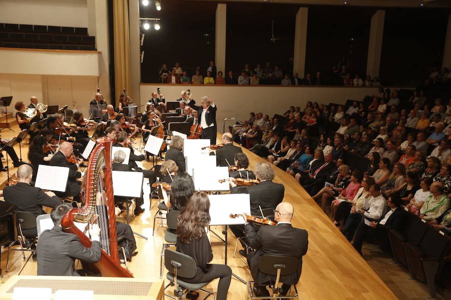 El concierto del 40 aniversario del Centro Falla, que se repite hoy, un rotundo éxito