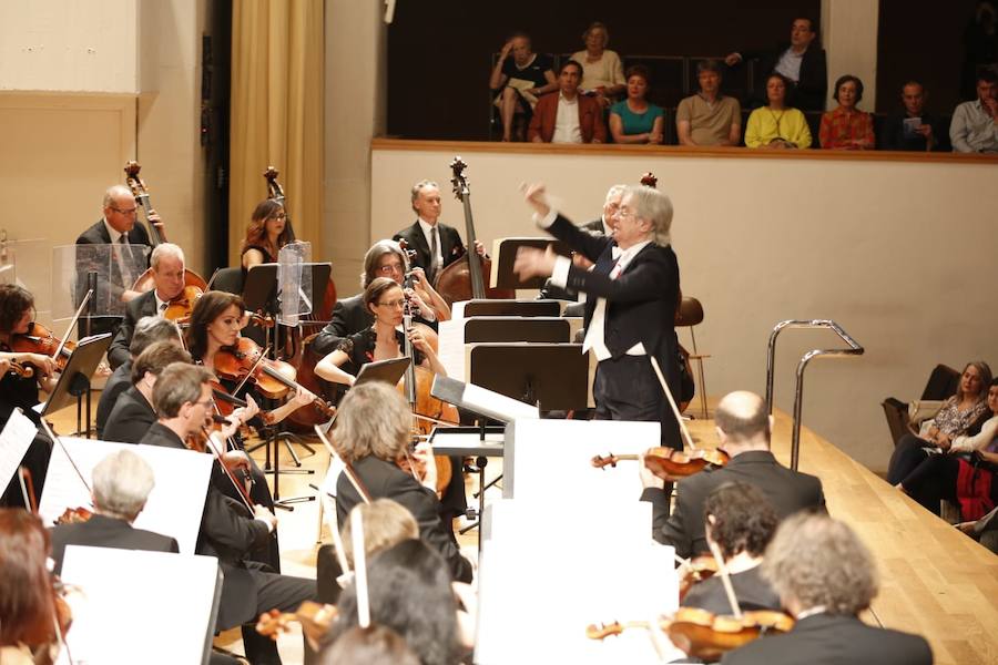 El concierto del 40 aniversario del Centro Falla, que se repite hoy, un rotundo éxito