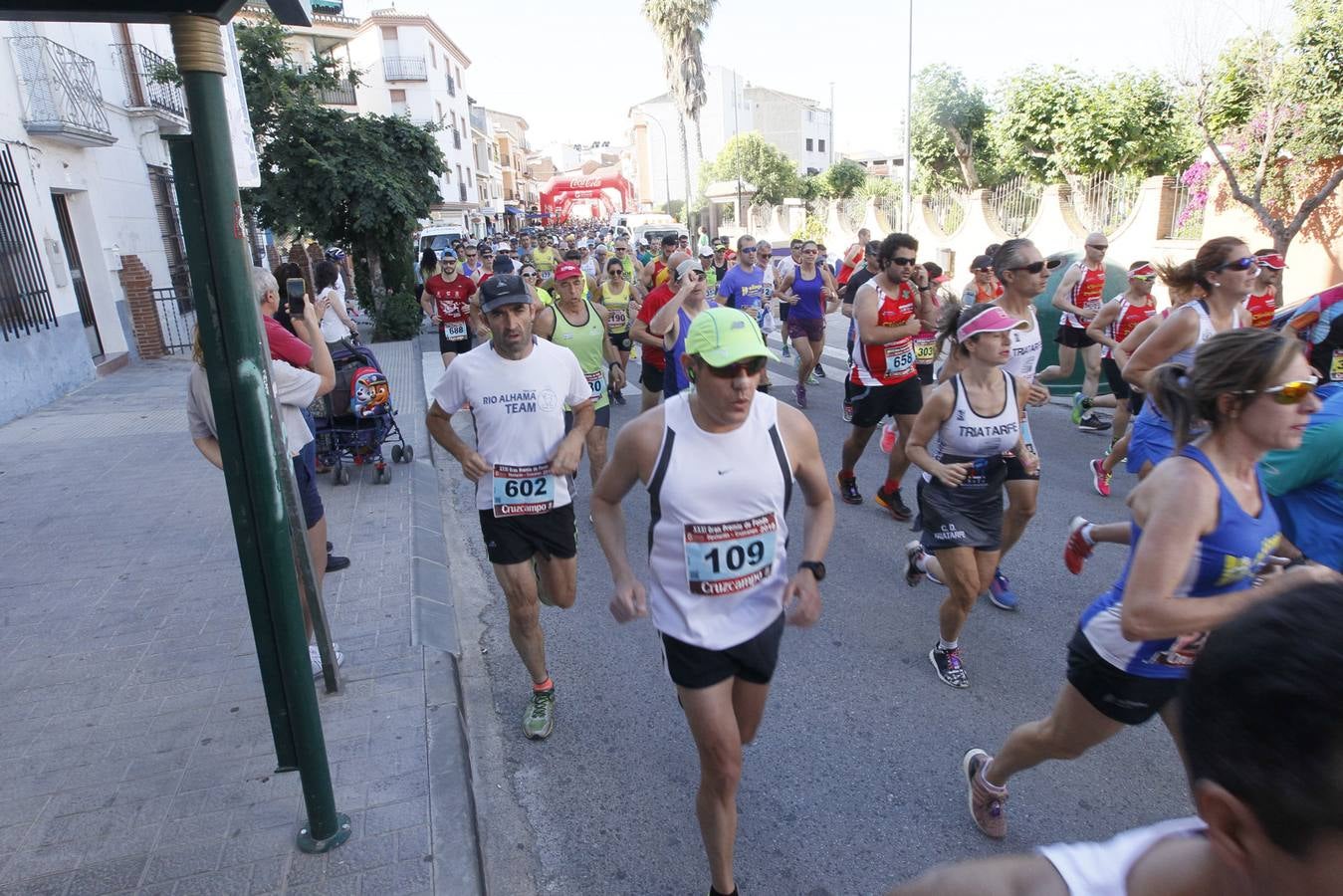 Manuel Santiago y Claudia Estévez se sobreponen al calor en Dúrcal