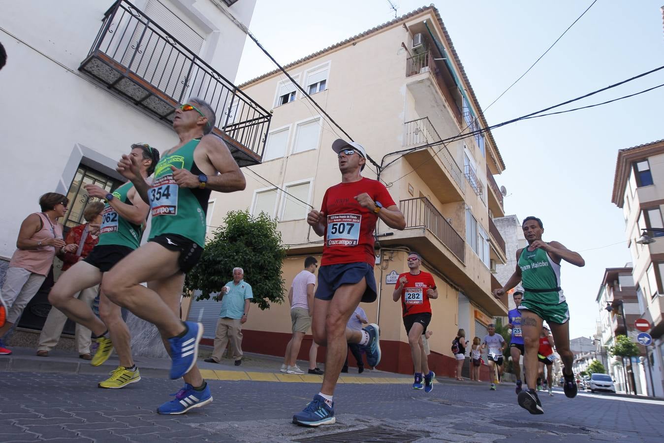 Manuel Santiago y Claudia Estévez se sobreponen al calor en Dúrcal