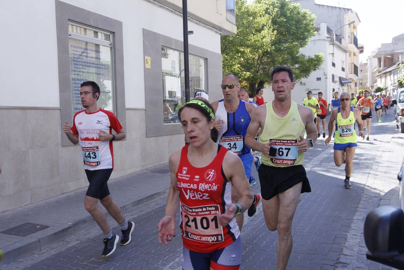 Manuel Santiago y Claudia Estévez se sobreponen al calor en Dúrcal