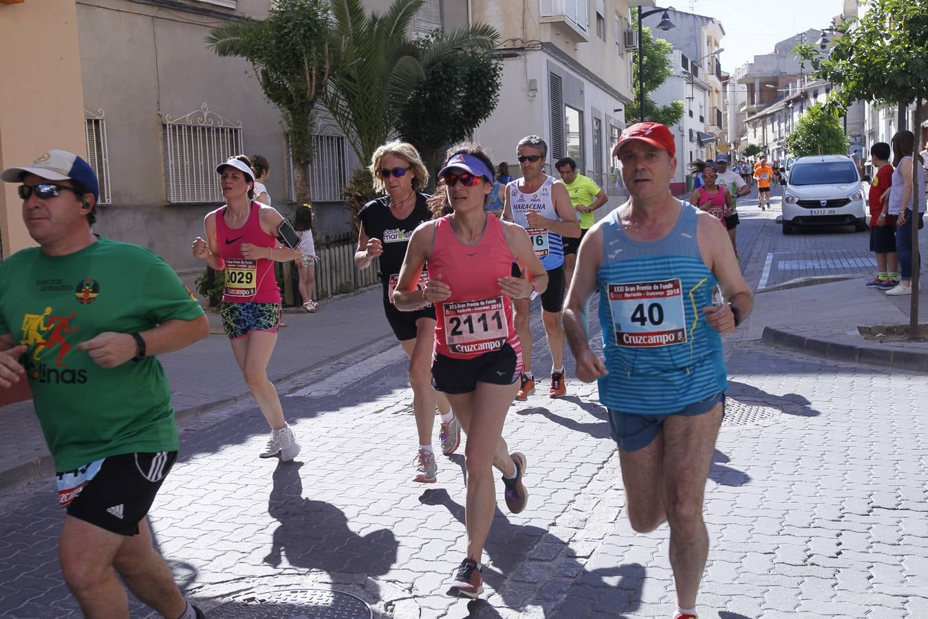 Manuel Santiago y Claudia Estévez se sobreponen al calor en Dúrcal