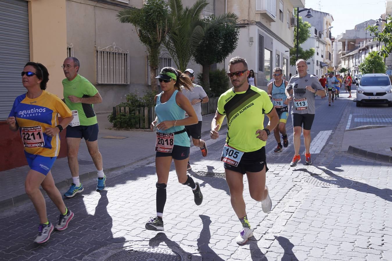 Manuel Santiago y Claudia Estévez se sobreponen al calor en Dúrcal