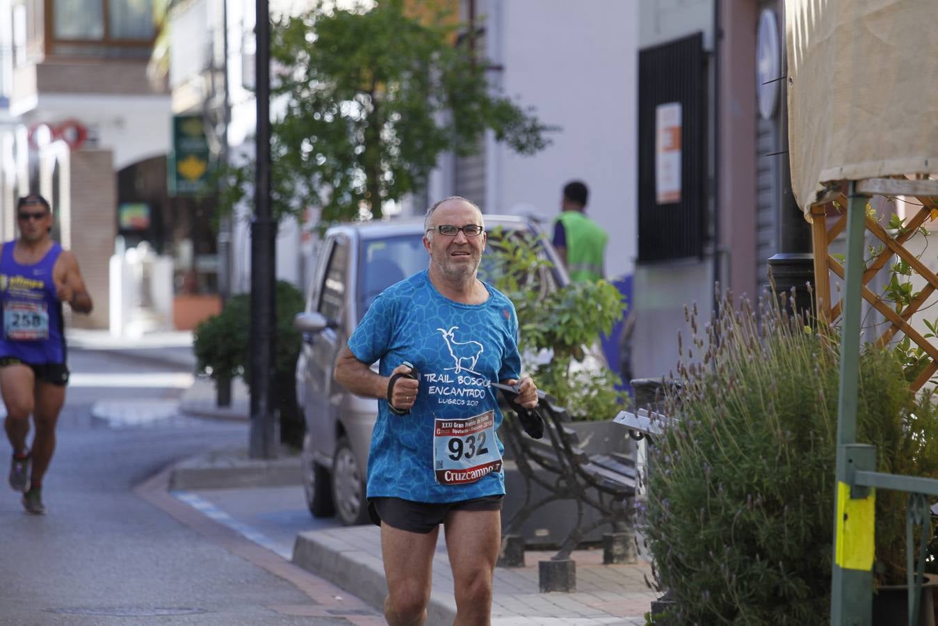 Manuel Santiago y Claudia Estévez se sobreponen al calor en Dúrcal