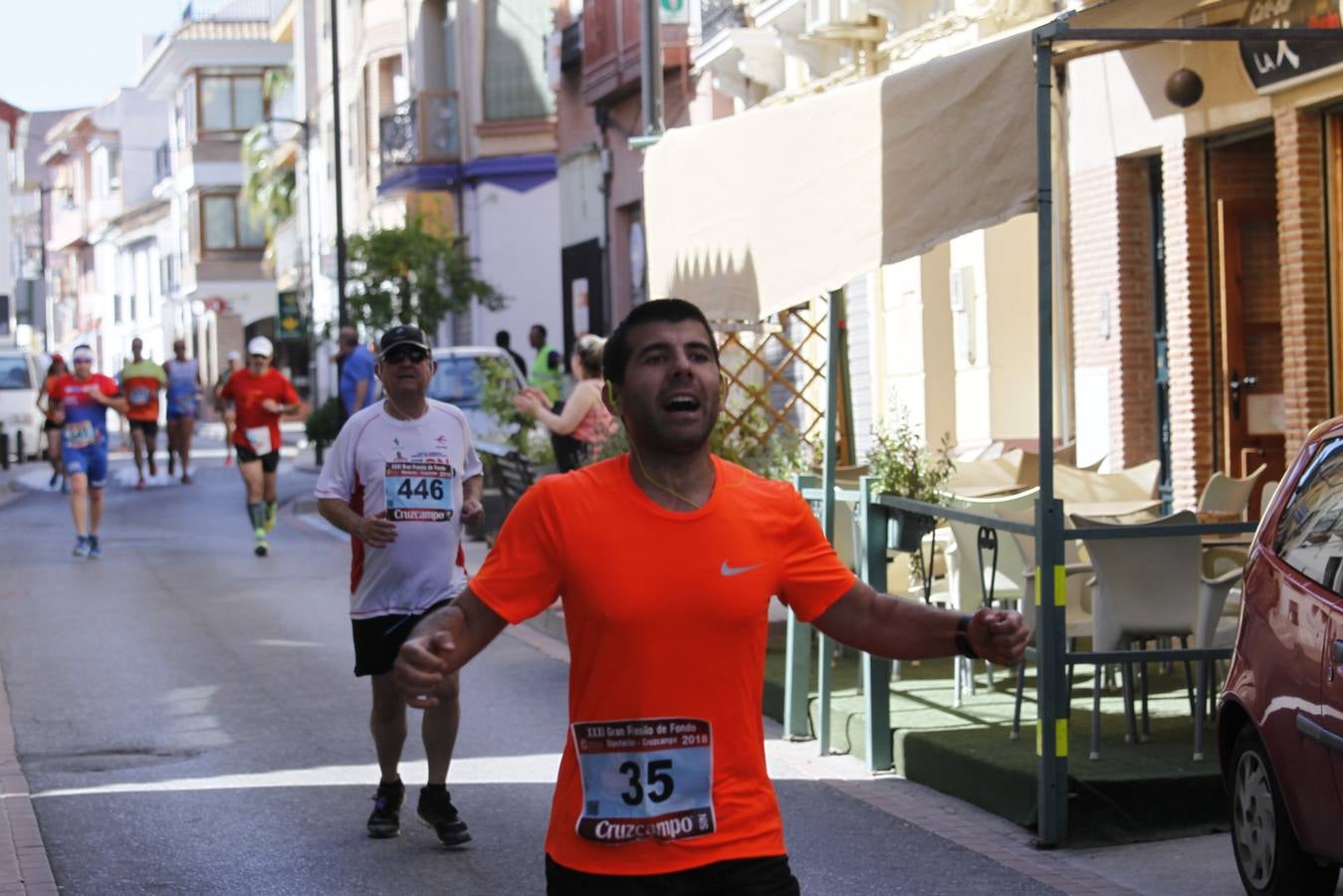 Manuel Santiago y Claudia Estévez se sobreponen al calor en Dúrcal