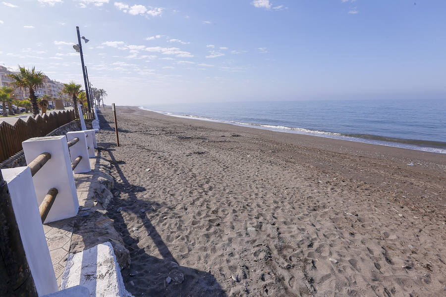 El cambio de Gobierno deja a las playas sin la puesta a punto para el verano