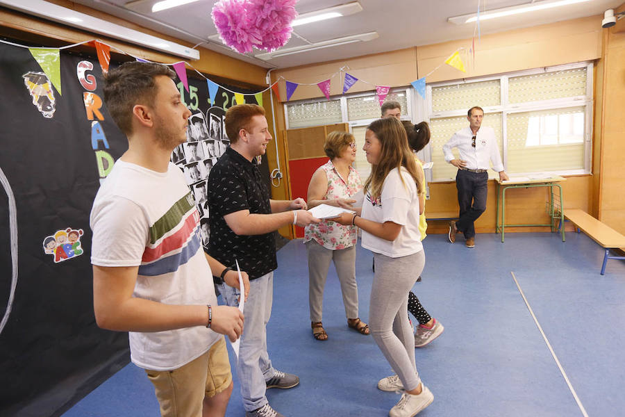 Los alumnos del CEIP Francisco Mejías han sido los últimos en recoger su diploma del curso de mediadores para la convivencia que imparten el Ayuntamiento y la asociación Phoenix