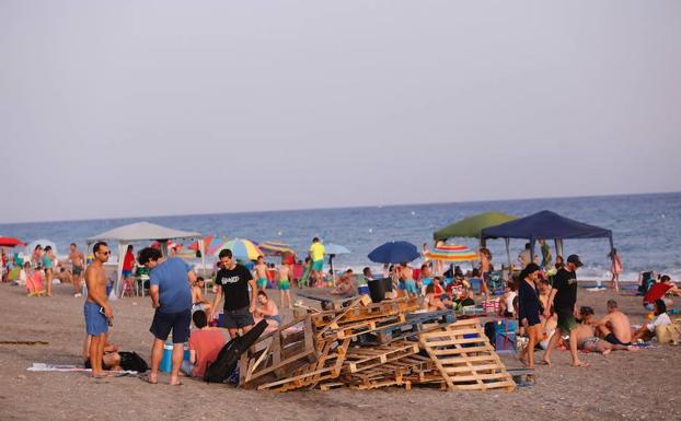 Todo listo para la celebración de San Juan en la Costa