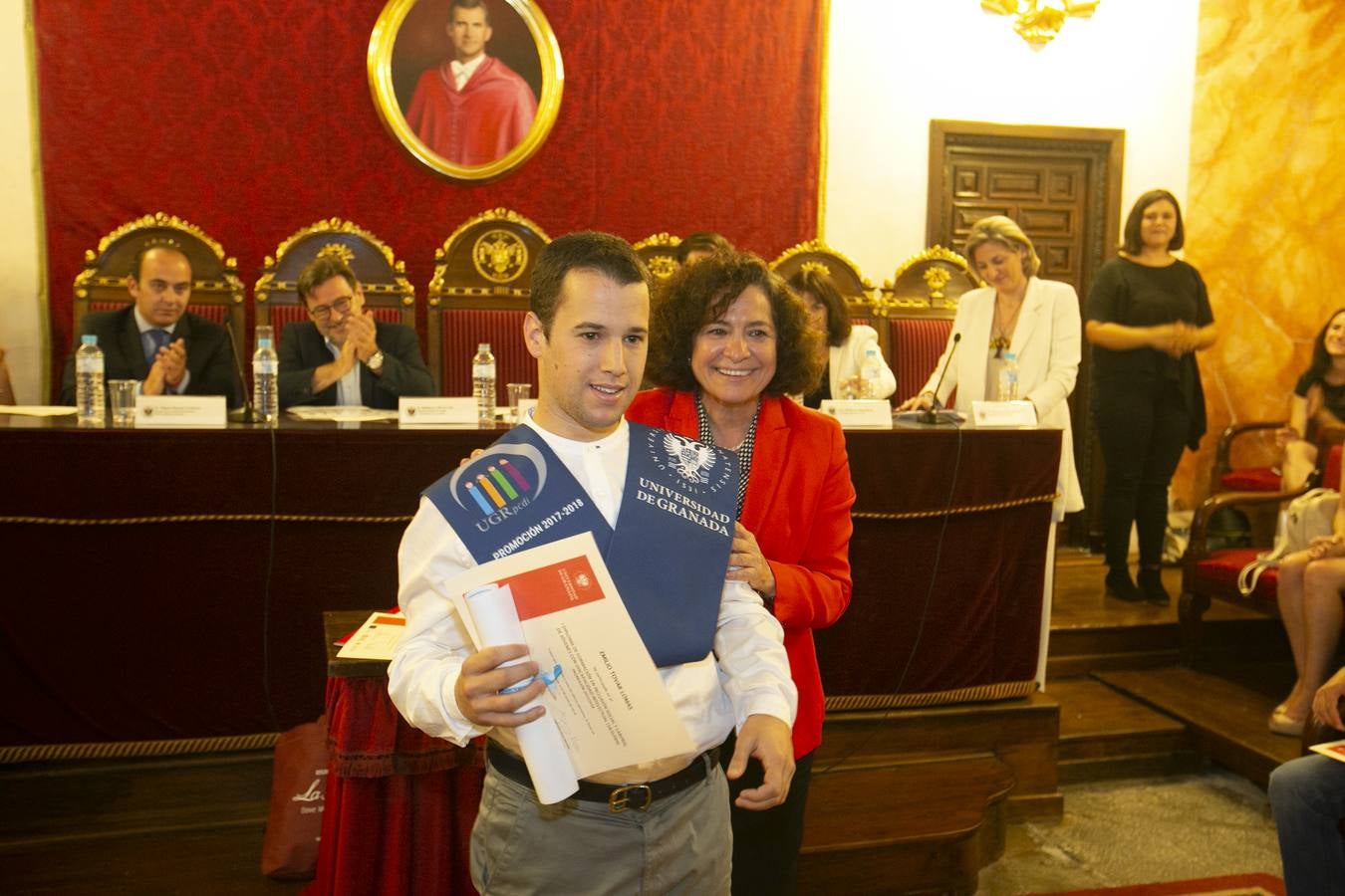 La Facultad de Derecho acoge el acto de graduación del primer diploma de inclusión social y laboral de estas características en la Universidad granadina