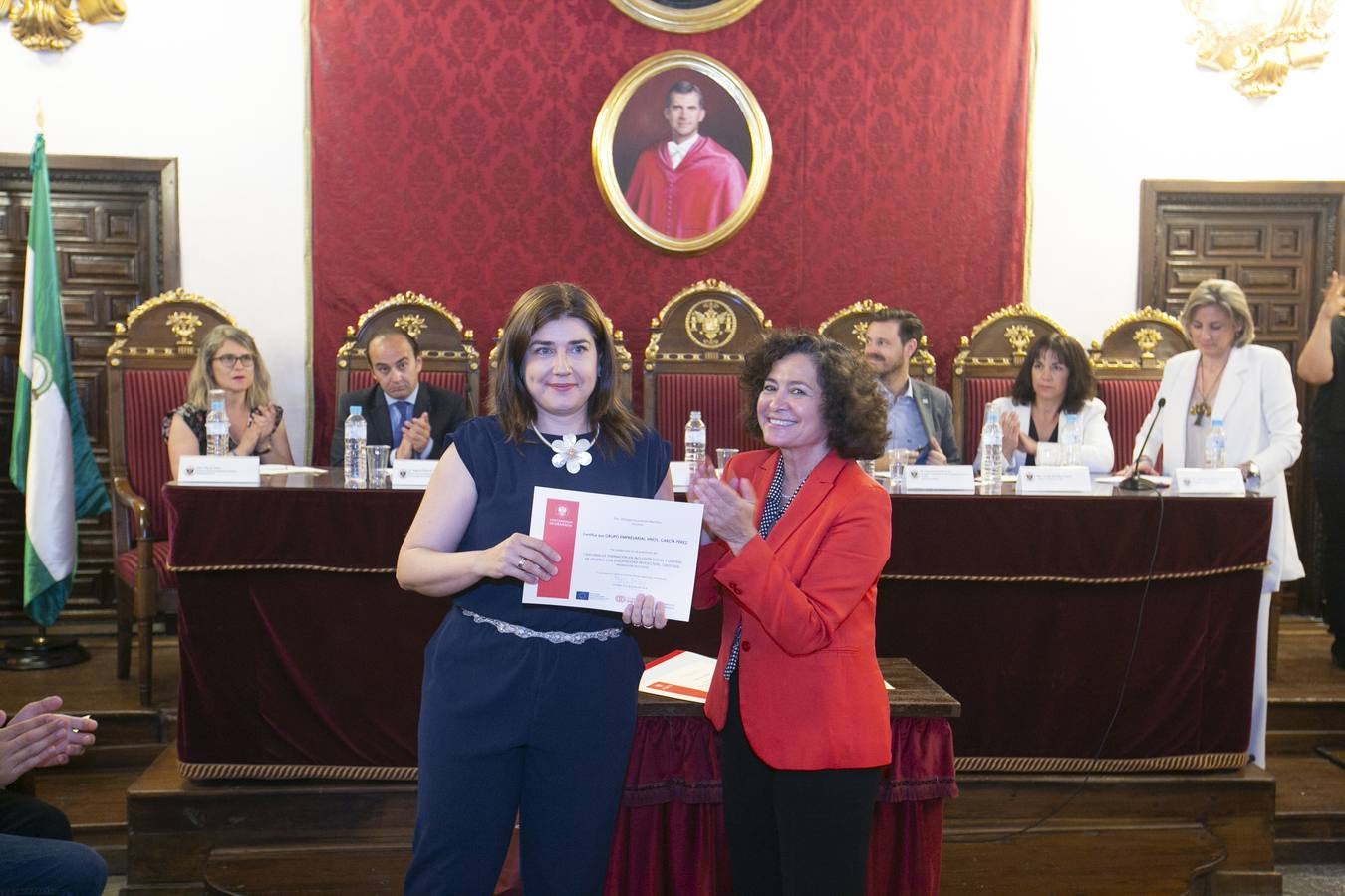 La Facultad de Derecho acoge el acto de graduación del primer diploma de inclusión social y laboral de estas características en la Universidad granadina