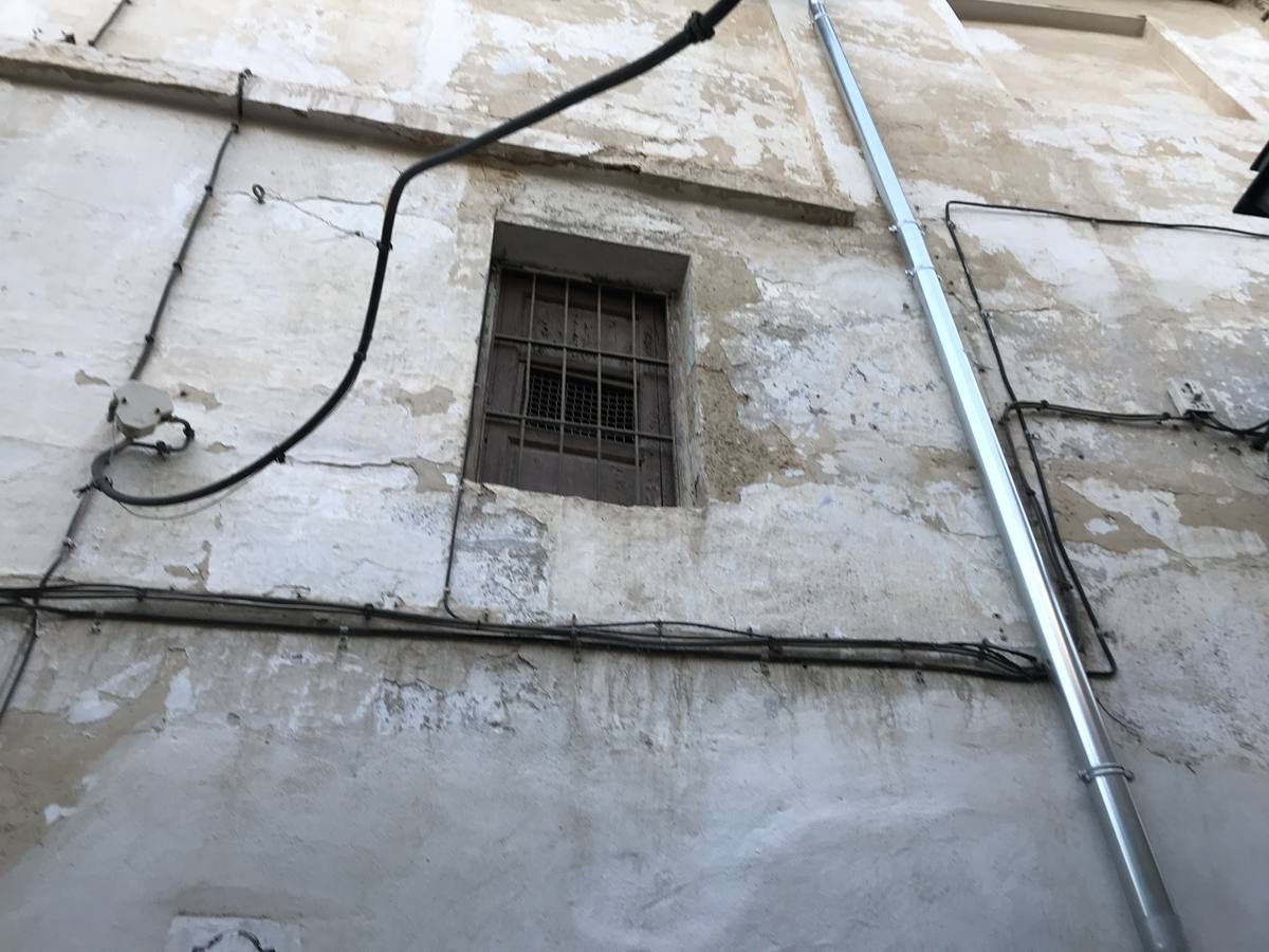 Estas incorporaciones al mapa en mal estado de Granada incluyen seis inmuebles protegidos 