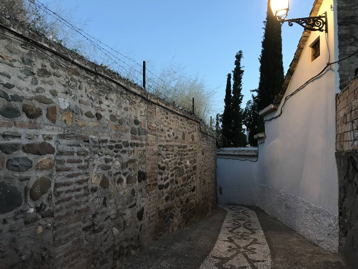 Los números 18 y 20 de la calle Almanzora Alta también han sido declarados ruina física inminente.