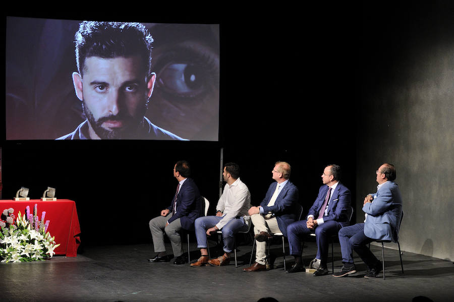 En la entrega de los IDEALES hubo emoción, risas y en los discursos también hubo cabida para las reivindicaciones