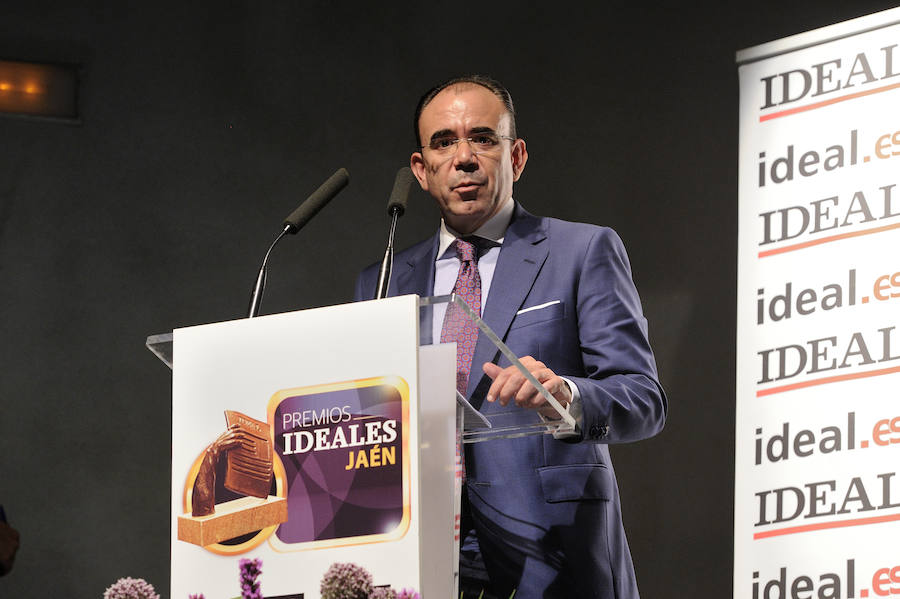 En la entrega de los IDEALES hubo emoción, risas y en los discursos también hubo cabida para las reivindicaciones