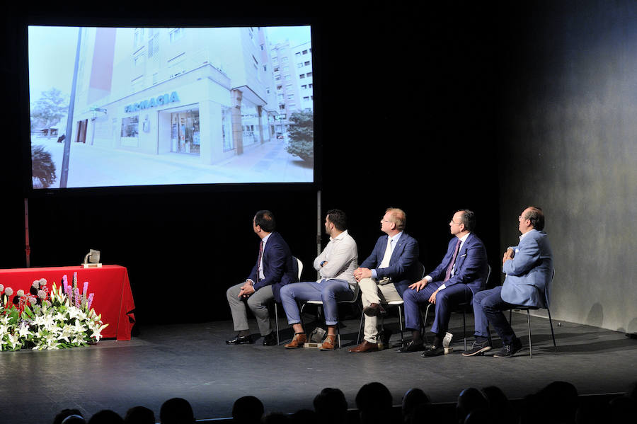 En la entrega de los IDEALES hubo emoción, risas y en los discursos también hubo cabida para las reivindicaciones