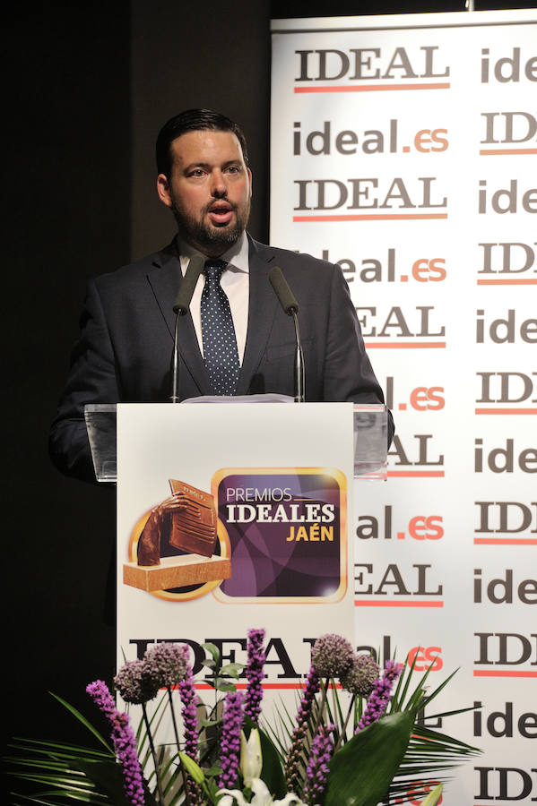 En la entrega de los IDEALES hubo emoción, risas y en los discursos también hubo cabida para las reivindicaciones