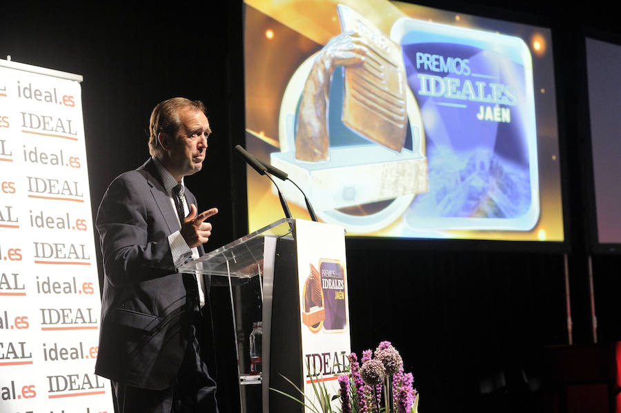 En la entrega de los IDEALES hubo emoción, risas y en los discursos también hubo cabida para las reivindicaciones