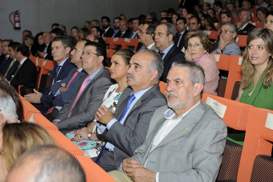 En la entrega de los IDEALES hubo emoción, risas y en los discursos también hubo cabida para las reivindicaciones