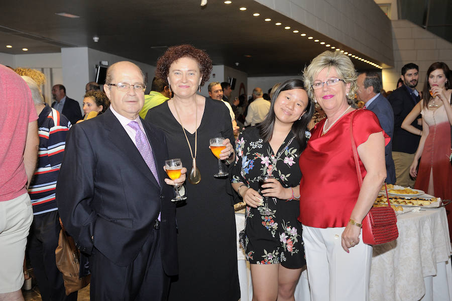 En la entrega de los IDEALES hubo emoción, risas y en los discursos también hubo cabida para las reivindicaciones