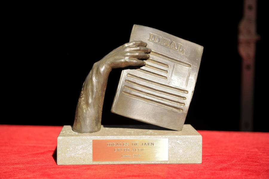 En la entrega de los IDEALES hubo emoción, risas y en los discursos también hubo cabida para las reivindicaciones