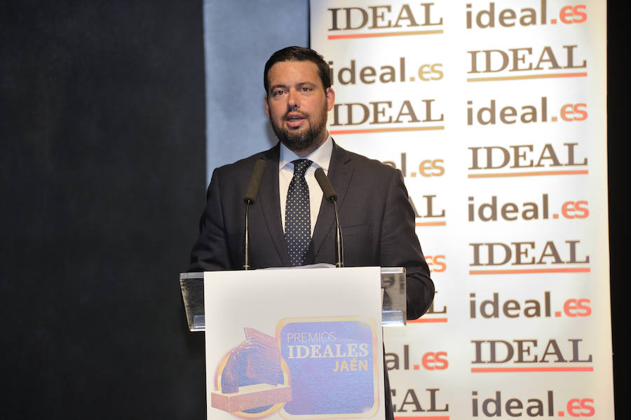 En la entrega de los IDEALES hubo emoción, risas y en los discursos también hubo cabida para las reivindicaciones