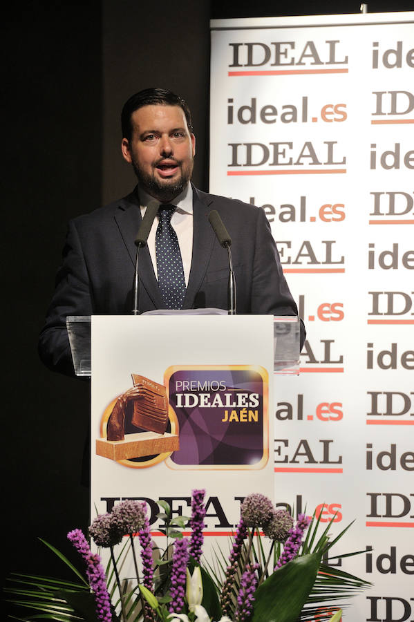 En la entrega de los IDEALES hubo emoción, risas y en los discursos también hubo cabida para las reivindicaciones